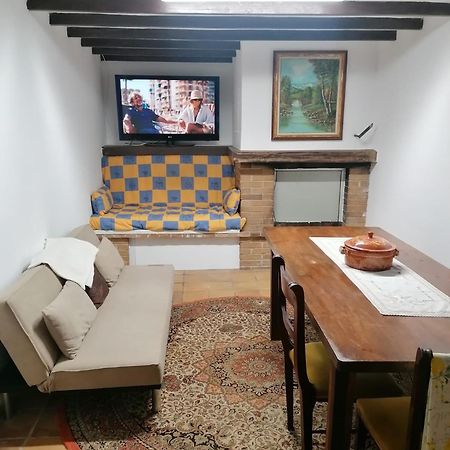 Villa La Fuentona à Muñorrodero Extérieur photo